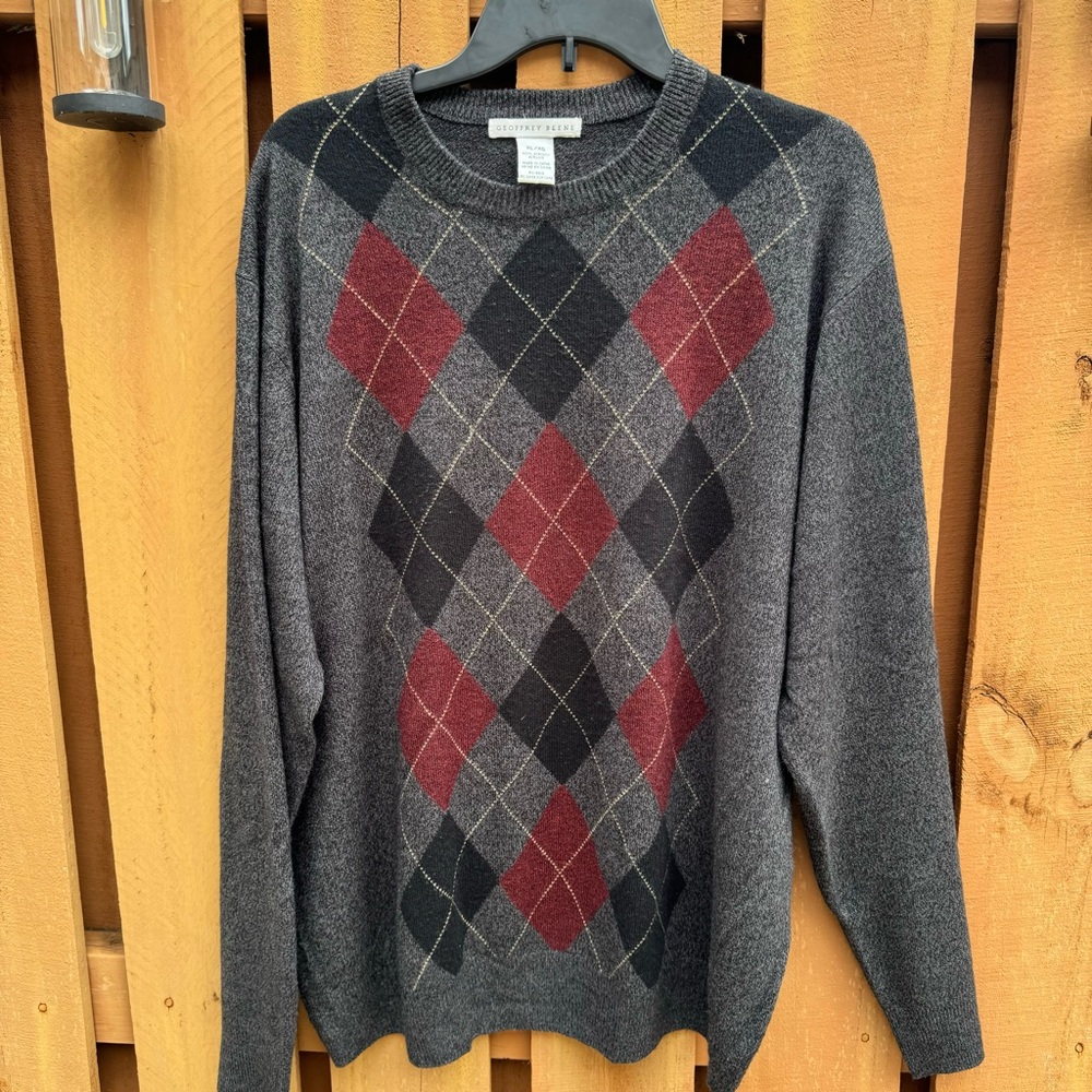 GEOFFREY BEENE. Argyle Sweater. Burgundy/Black/Grey design. Size XL. Rou…‎